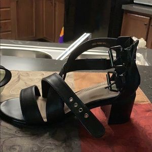 Black sandals never worn size 8
